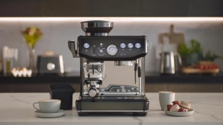 Ekspres kolbowy SAGE SES876BTR Barista Express Impress CZARNY