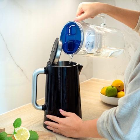 Dzbanek filtrujący wodę szklany Wessper Aquamax D2 z licznikiem 3 l Niebieski