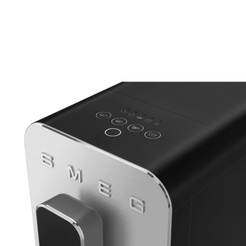 Ekspres automatyczny Smeg BCC11BLMEU Czarny