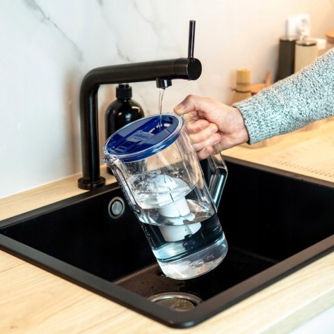 Dzbanek filtrujący z licznikiem LED Wessper D1 SOLID aquaclassic + 1x Filtr