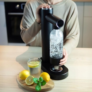 Saturator Wessper S1 Sodamaker + 1 butelka 0,8l + Cylinder CO2 Czarny