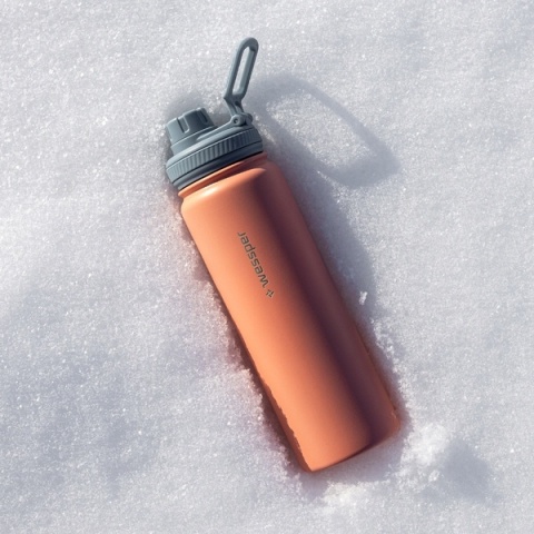 Kubek Termiczny Nowy Design wymienny ustnik 0,7l