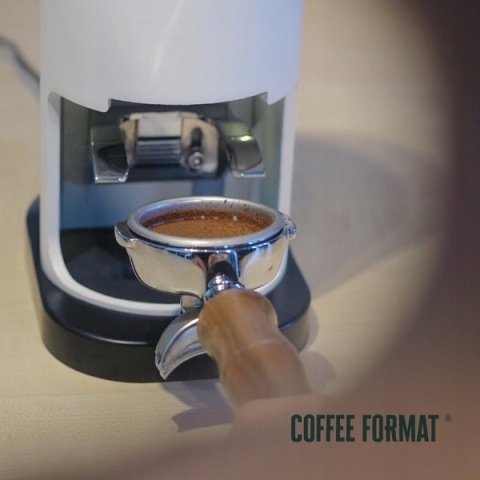 Tamper Automatyczny - Czarny